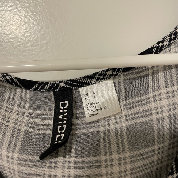 Checkered Plaid Button Up cropped shirt - Picture 3 of 3